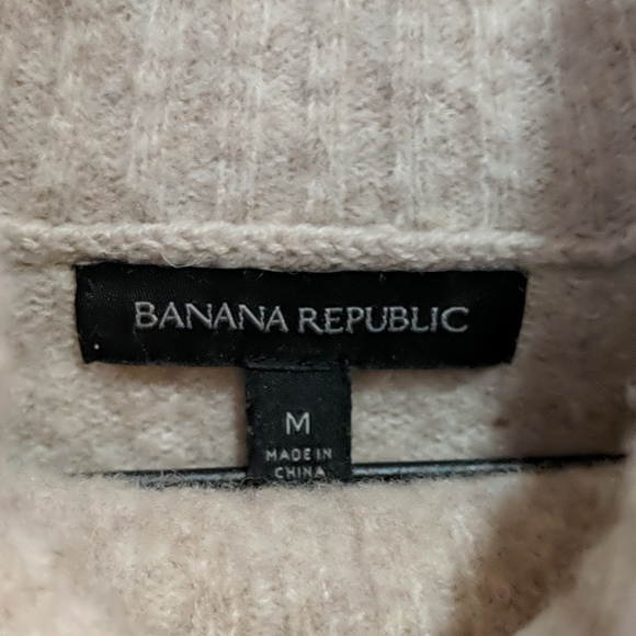 Banana Republic Wool Sweater - Picture 6 of 6